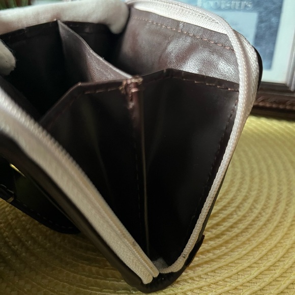 LANCEL Wallet - Picture 9 of 13